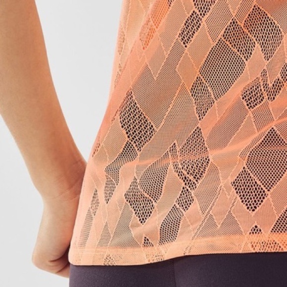 FABLETICS Lavinia Demi Lovato Mesh Racerback Top, Size M, NWT - Picture 8 of 10